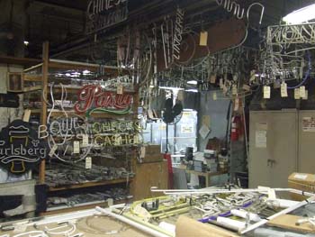 Everywhere neontubes